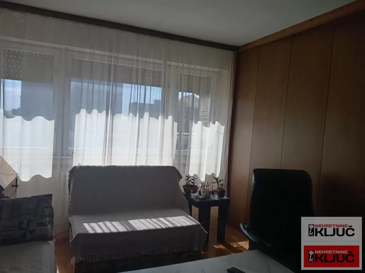 BULEVAR, 74 m2, Trosoban, Odličan 4