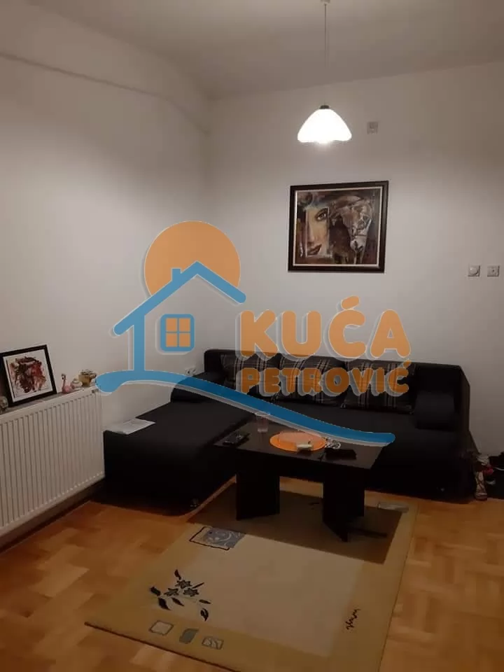 Dvosoban stan, 50 m2, Centar, Kej Kola srpskih sestara ID: p-016352 1