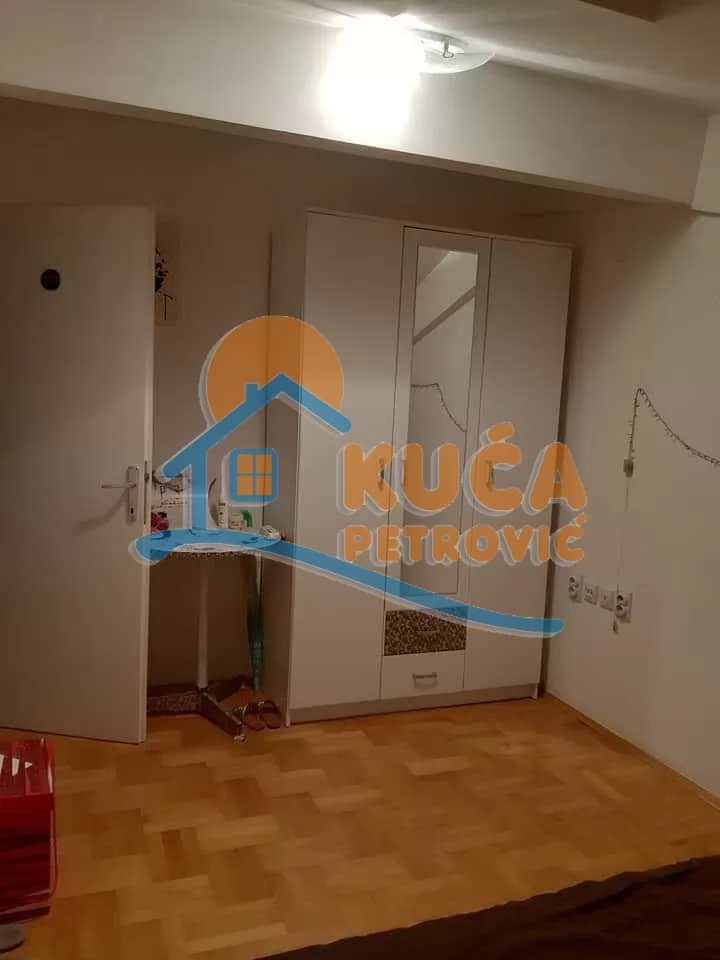 Dvosoban stan, 50 m2, Centar, Kej Kola srpskih sestara ID: p-016352 9