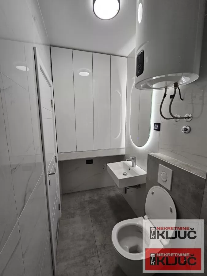 Dvosoban stan 47 m², Telep, Novi Sad, 1. sprat 12