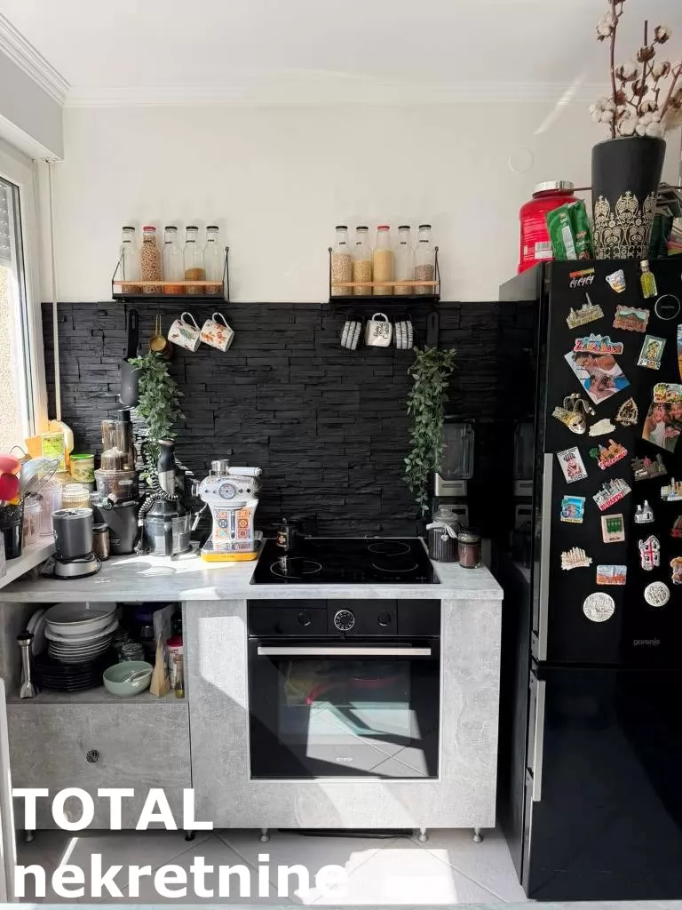 Stan,NOVI SAD,ZELEZNICKA STANICA,kv: 56.00, € 153000, ID: 1102587 13