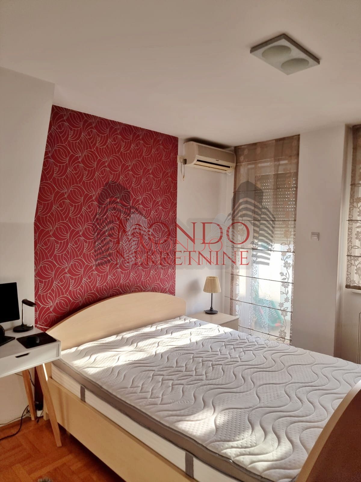 Troiposoban stan u centru Niša 13