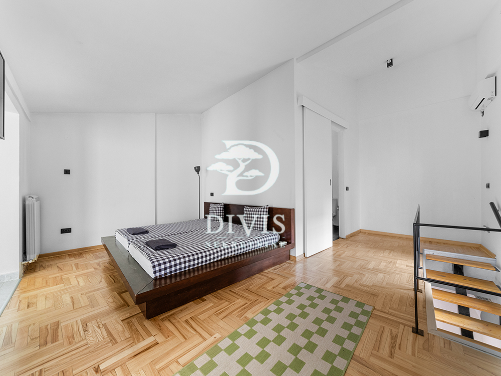 Lux renovirana kuća sa dvorištem na Dorćolu  155m2 3