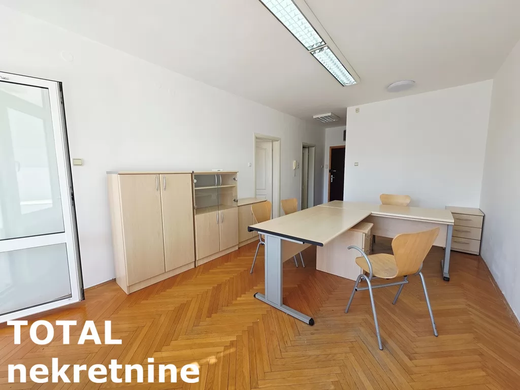 Stan,NOVI SAD,BULEVAR,kv: 46.00, € 143000, ID: 1102583 3