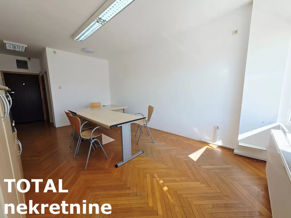 Stan,NOVI SAD,BULEVAR,kv: 46.00, € 143000, ID: 1102583 4