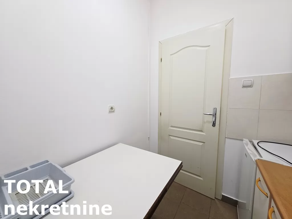 Stan,NOVI SAD,BULEVAR,kv: 46.00, € 143000, ID: 1102583 6