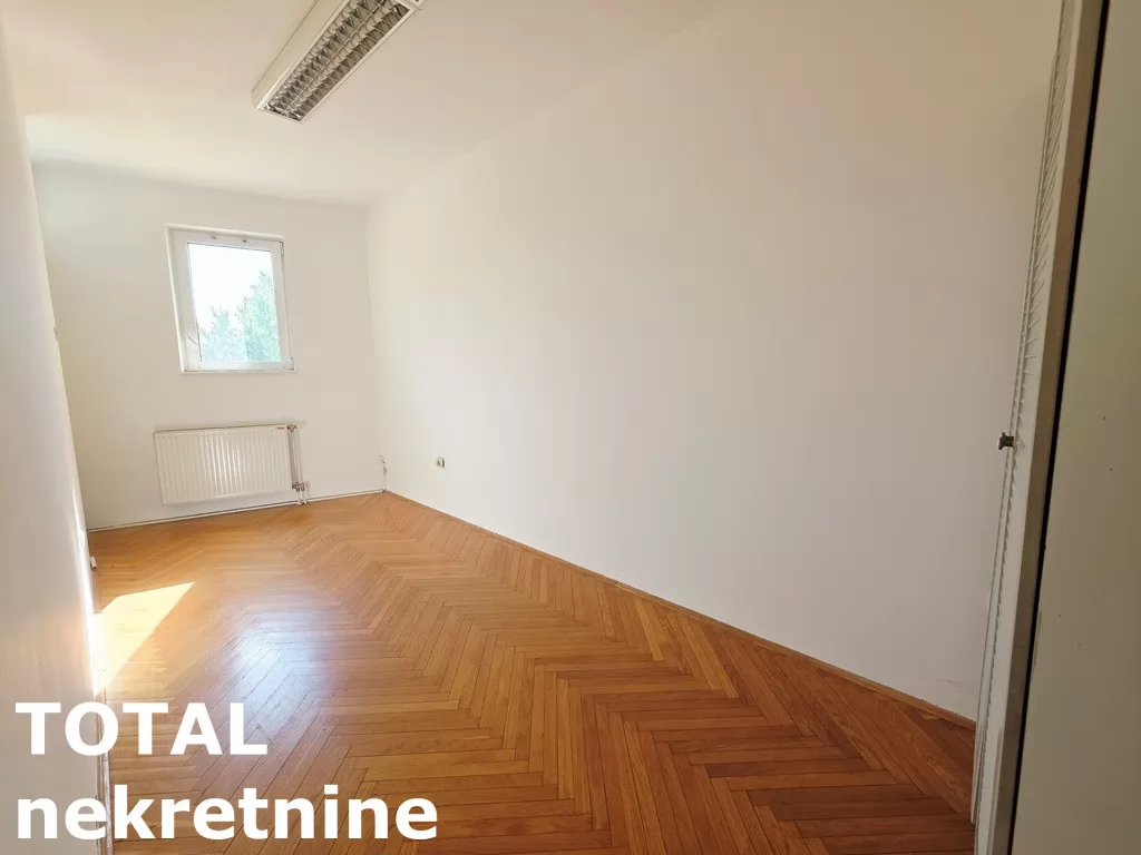 Stan,NOVI SAD,BULEVAR,kv: 46.00, € 143000, ID: 1102583 7