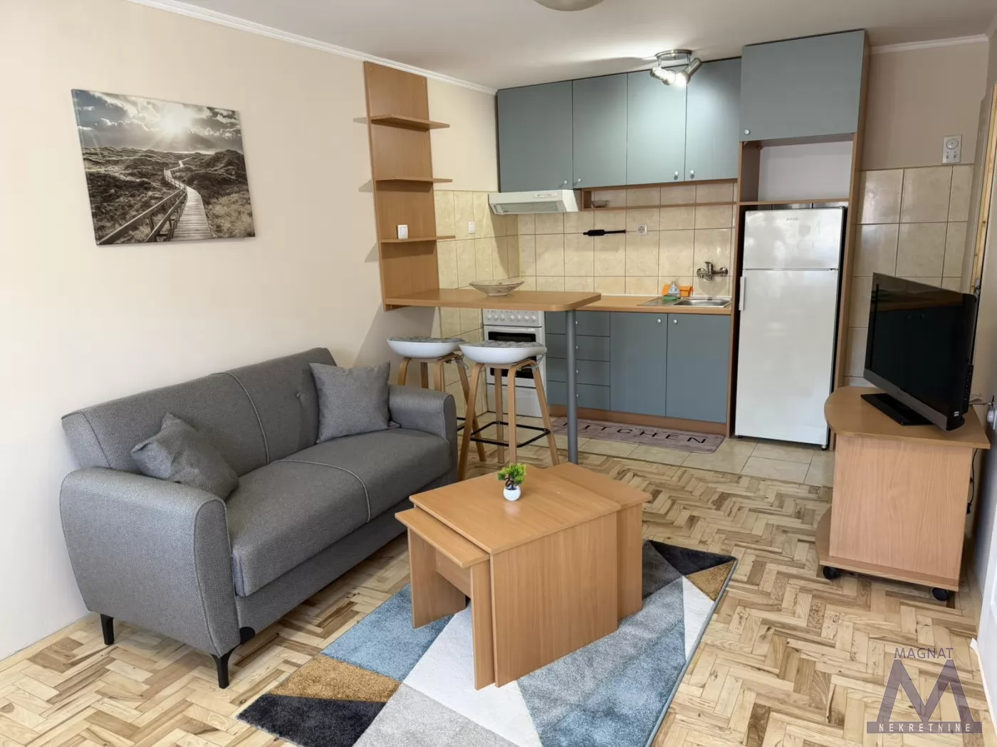 Stan,NOVI SAD,CENTAR,kv: 37, € 400, ID: 9101946 1