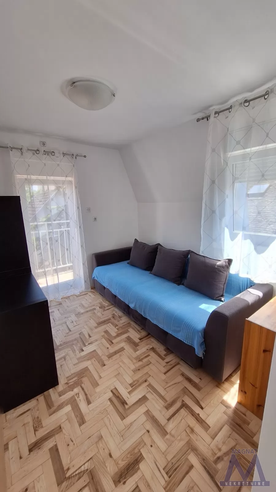Stan,NOVI SAD,CENTAR,kv: 37, € 400, ID: 9101946 11