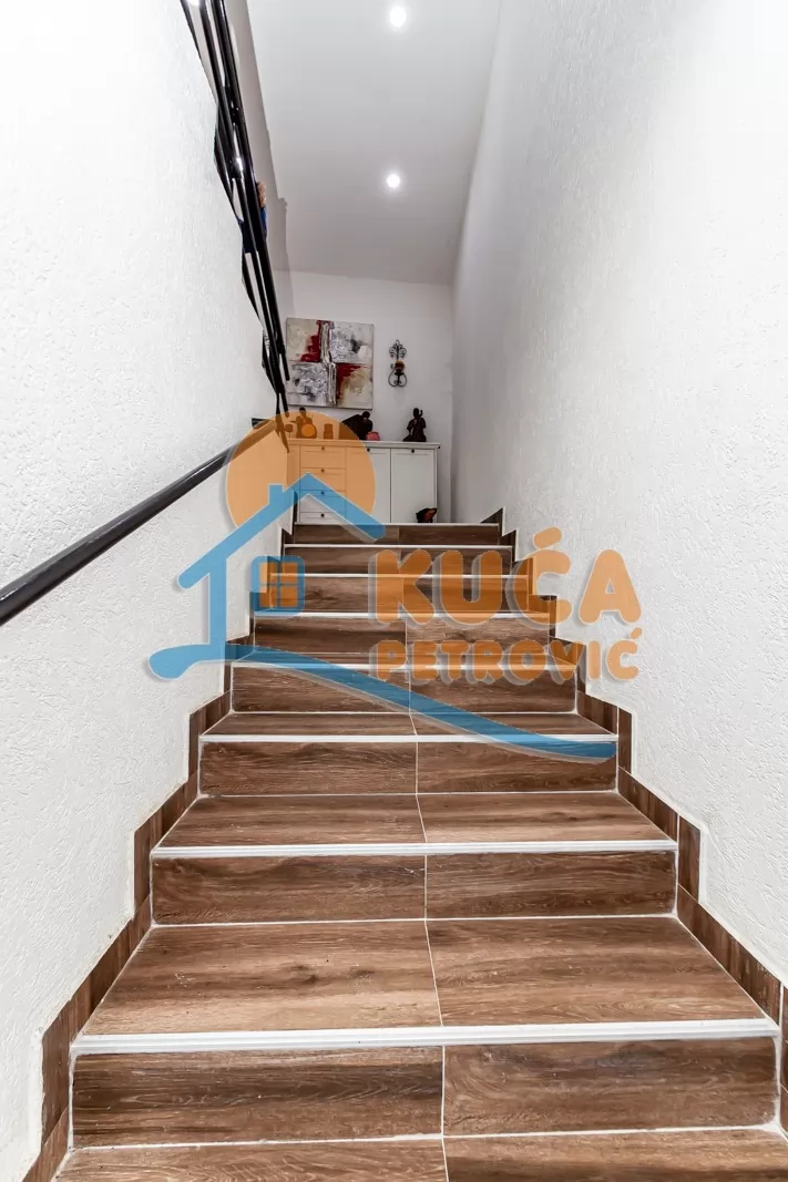 Trosobna kuća, 130 m2, Niška Banja, Niška Banja ID: p-016359 9