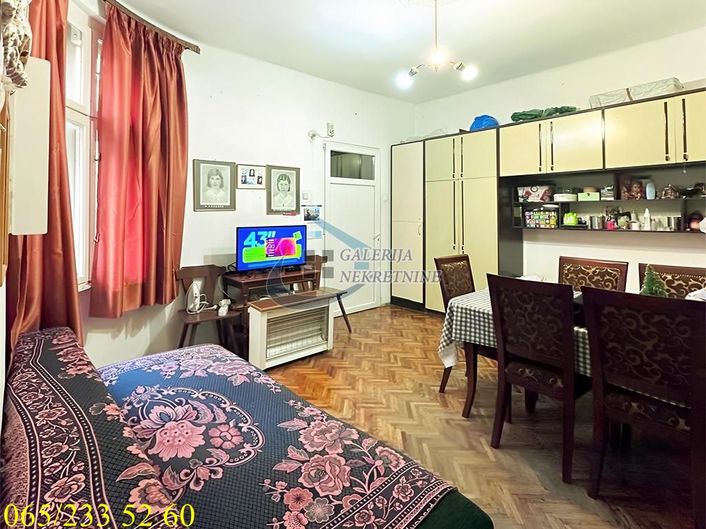 Vračar  Hram Sv  Save   Mutapova 46m2 1