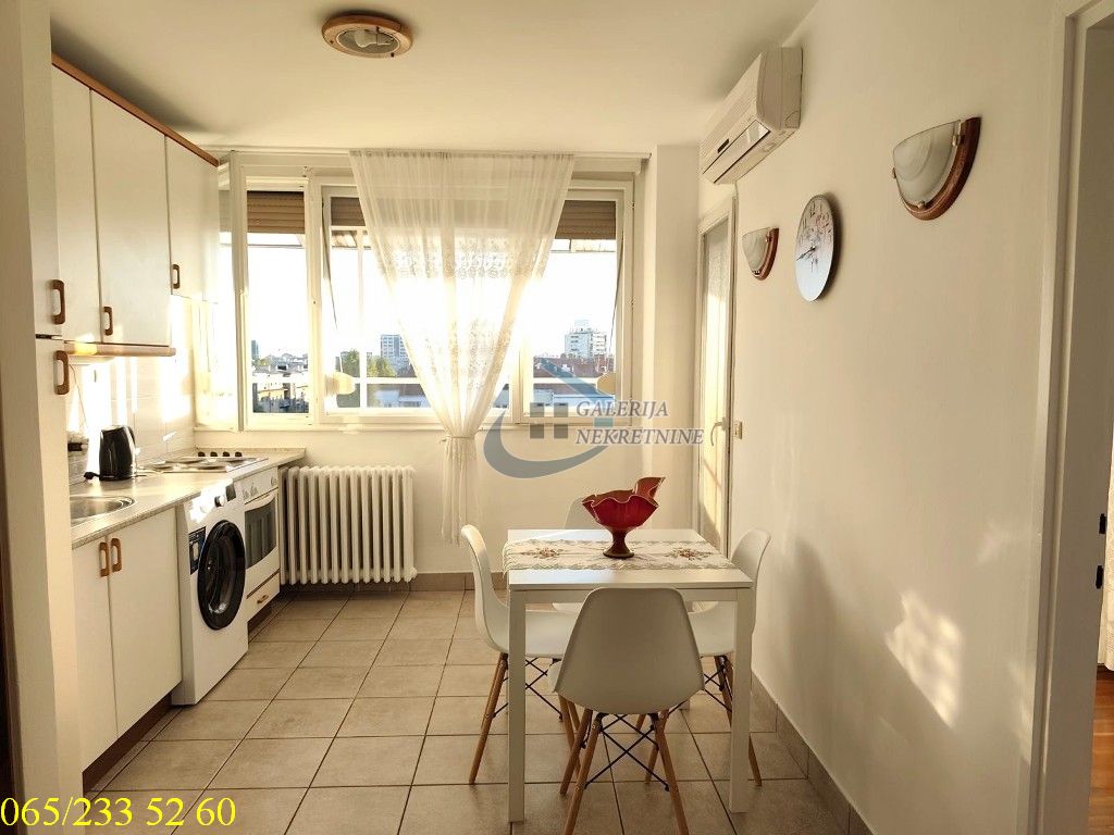 Novi Beograd  Blok 3   Bulevar Zorana Đinđića 62m2 2