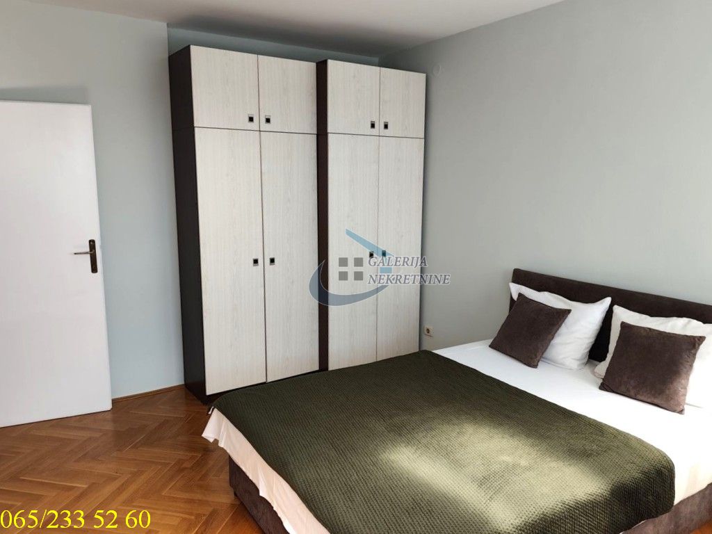 Novi Beograd  Blok 3   Bulevar Zorana Đinđića 62m2 5