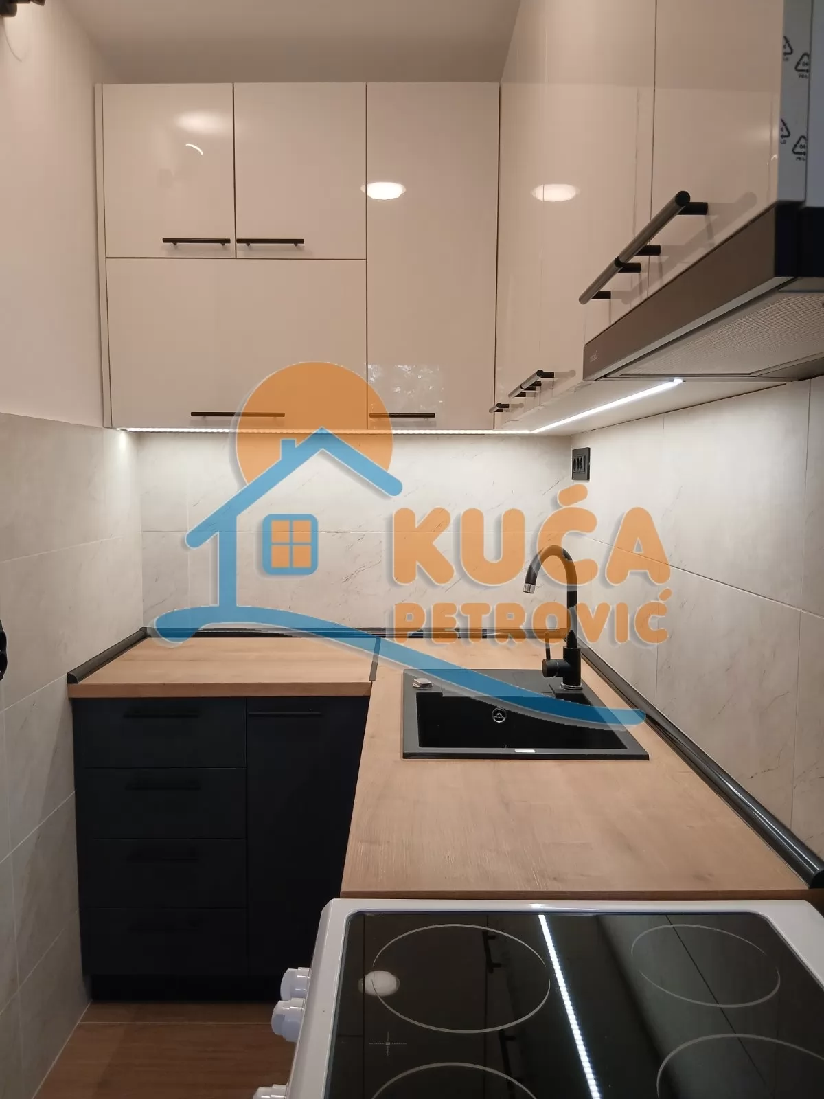 Dvosoban stan, 42 m2, Centar, Orlovića Pavla ID: i-016372 11