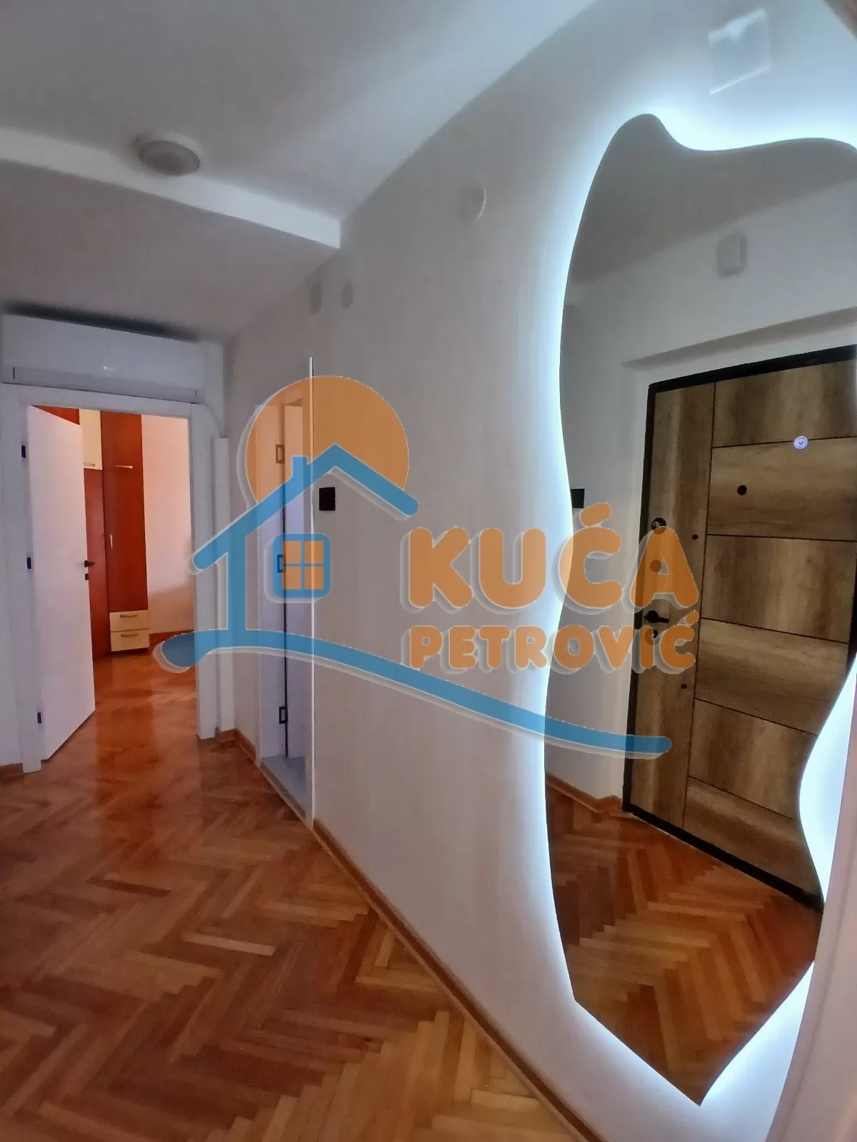 Dvosoban stan, 42 m2, Centar, Orlovića Pavla ID: i-016372 15
