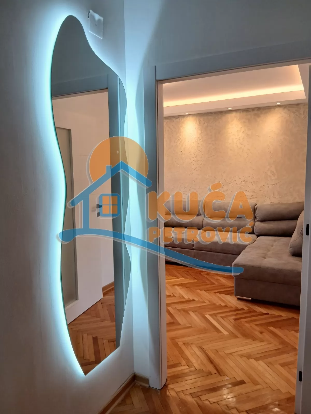 Dvosoban stan, 42 m2, Centar, Orlovića Pavla ID: i-016372 17