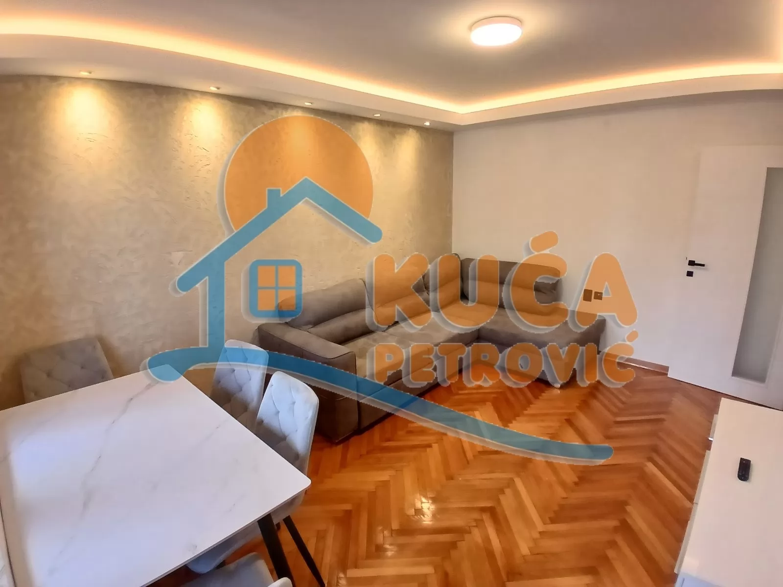 Dvosoban stan, 42 m2, Centar, Orlovića Pavla ID: i-016372 7