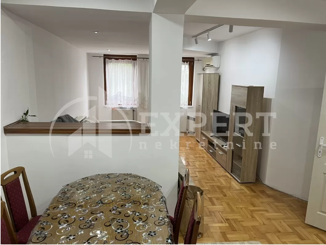Dvosoban stan, 52 m2, Centar, Sinđelićev trg ID: p-015845 3