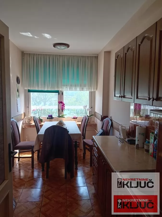 KEJ, 71m2, Trosoban, Pogled 4