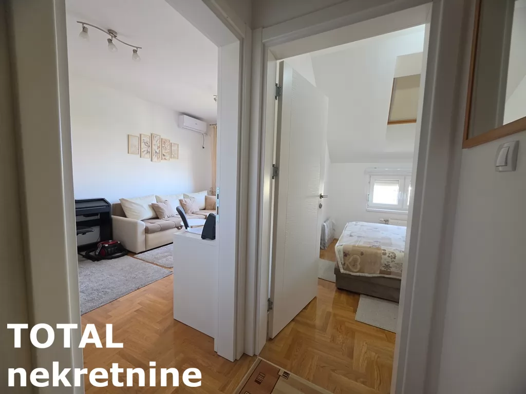 Stan,NOVI SAD,BULEVAR PATRIJARHA PAVLA,kv: 36.00, € 129000, ID: 1102599 9