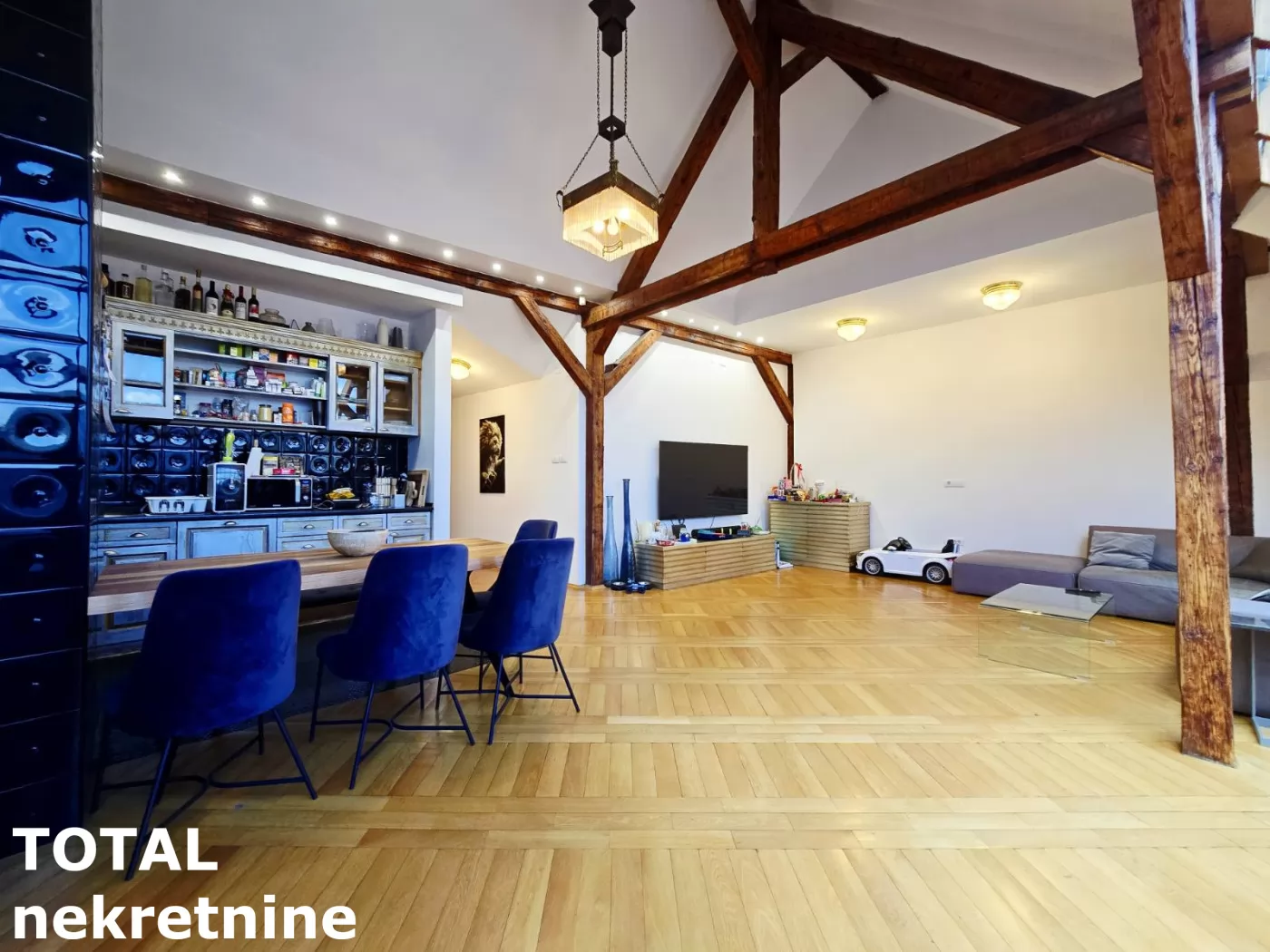 Stan,NOVI SAD,CENTAR,kv: 134.00, € 450000, ID: 1100932 14