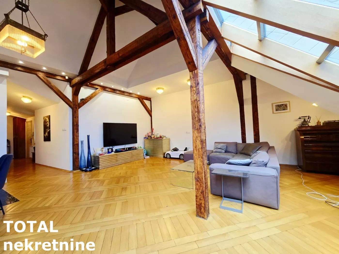 Stan,NOVI SAD,CENTAR,kv: 134.00, € 450000, ID: 1100932 5