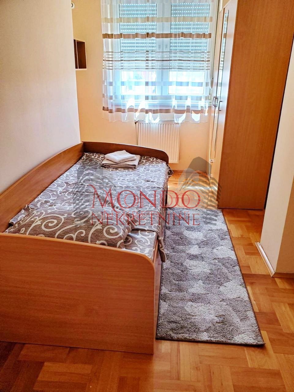 Dvosoban stan u centru Niša 6