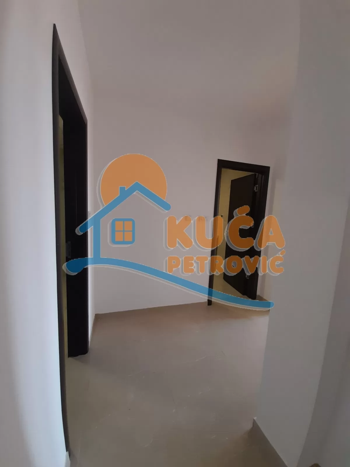 Lokal, 113 m2, Pantelej, Studenička ID: i-016374 9