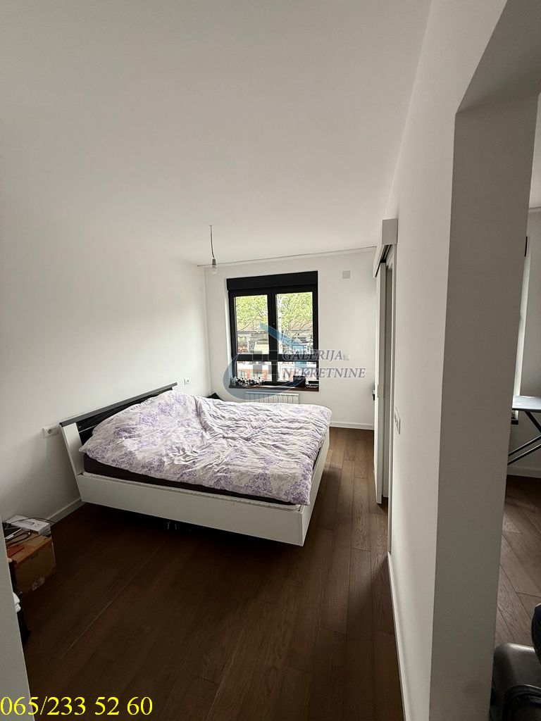 Zvezdara  Đeram   Bulevar kralja Aleksandra 70m2 4