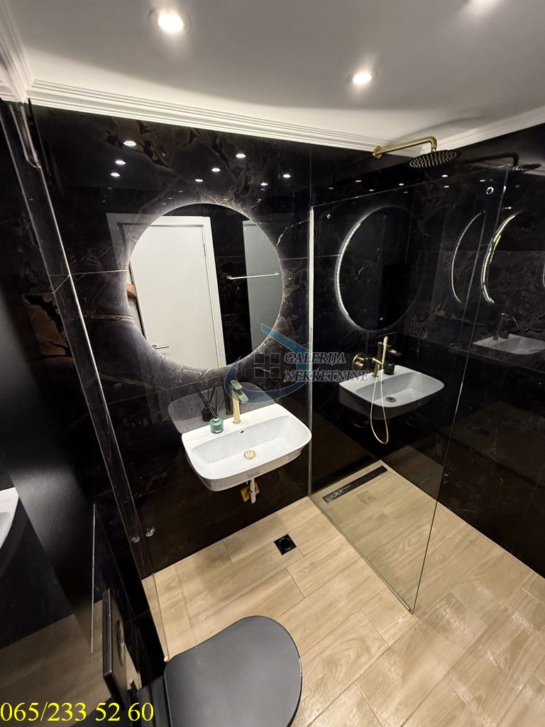 Zvezdara  Đeram   Bulevar kralja Aleksandra 70m2 5