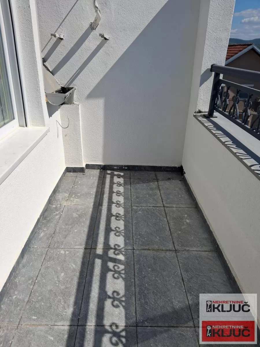BLIZINA LIPOV GAJA, 65m2 + 20m2 Terasa, Troiposoban sa pdv 4