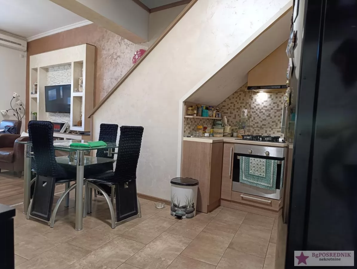 Pančevo, Centar, Cara Lazara, 113m2 2