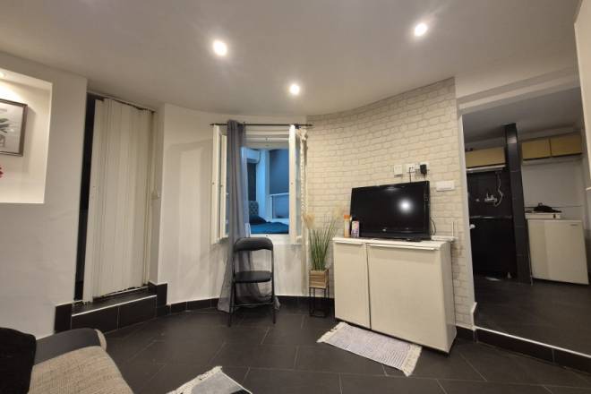 Namešten 1 5 stan u centru  kod Skadarlije  30m2 2