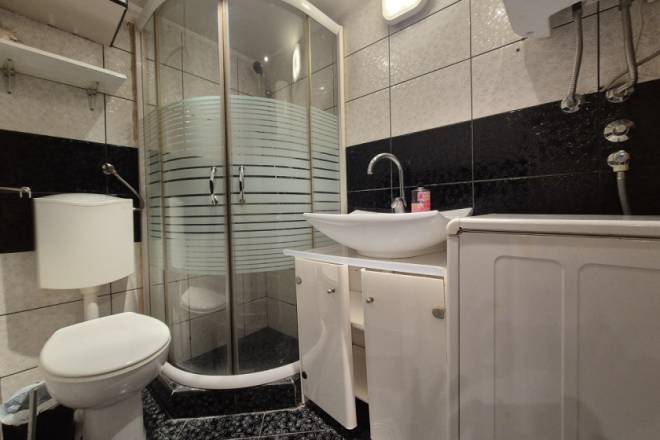Namešten 1 5 stan u centru  kod Skadarlije  30m2 5