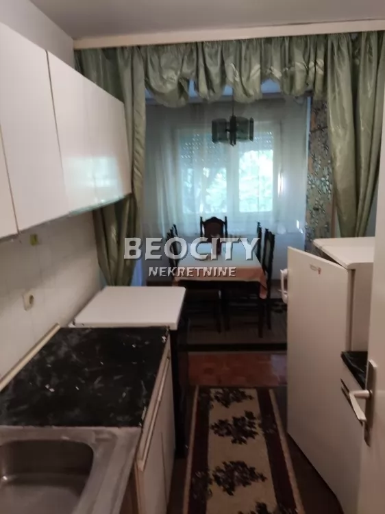 Trosoban stan, 80 m2, Novo naselje, Seljačkih buna ID: 132045 5