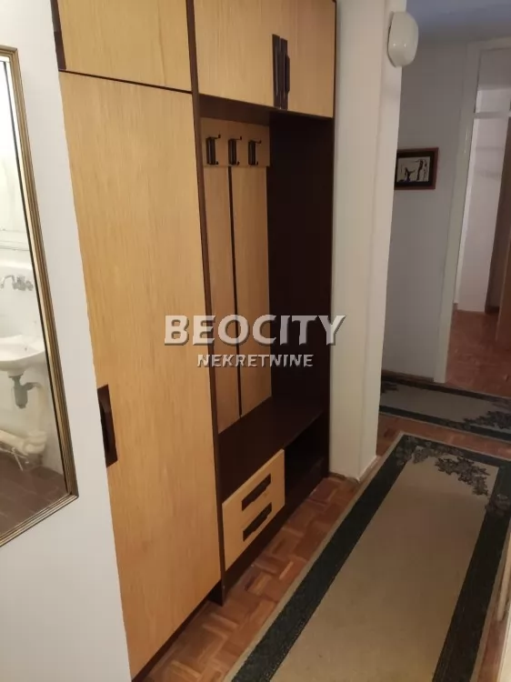 Trosoban stan, 80 m2, Novo naselje, Seljačkih buna ID: 132045 6