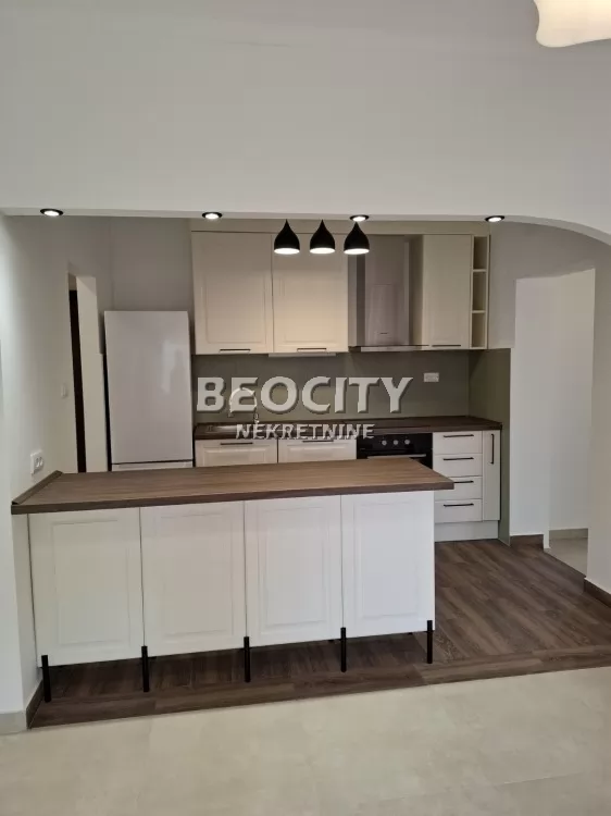 Trosoban stan, 85 m2, Centar, Kneza Miloša ID: 131988 1