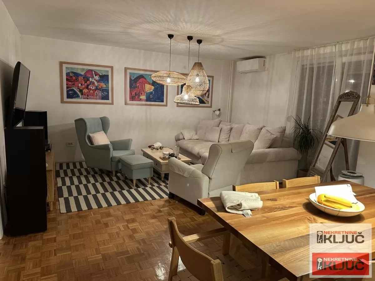 LIMAN 4, 93m2+ terase, Četvorosoban, Renoviran 1