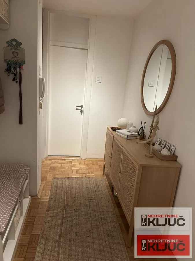 LIMAN 4, 93m2+ terase, Četvorosoban, Renoviran 13