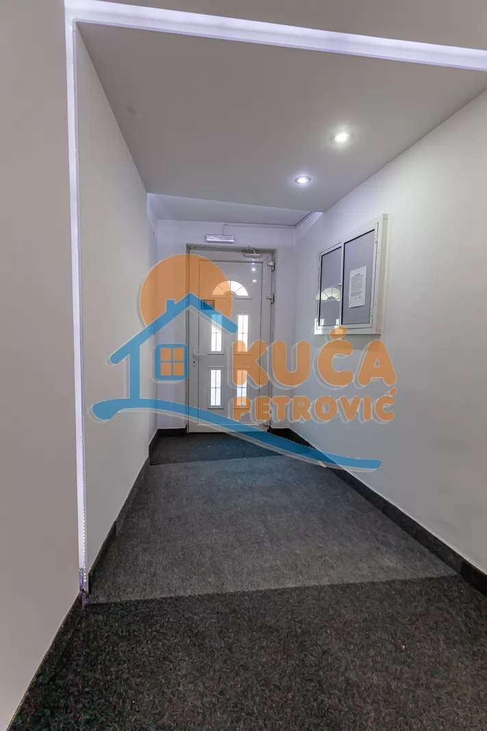 Lokal, 350 m2, Dom zdravlja, Todora Milovanovića ID: i-016399 20