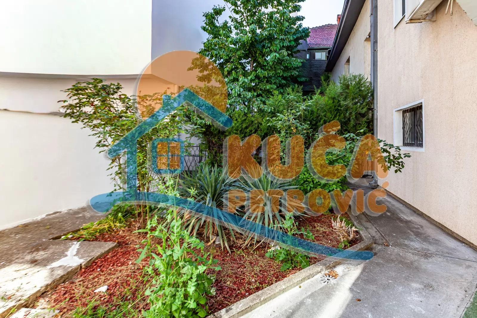 Lokal, 350 m2, Dom zdravlja, Todora Milovanovića ID: i-016399 22