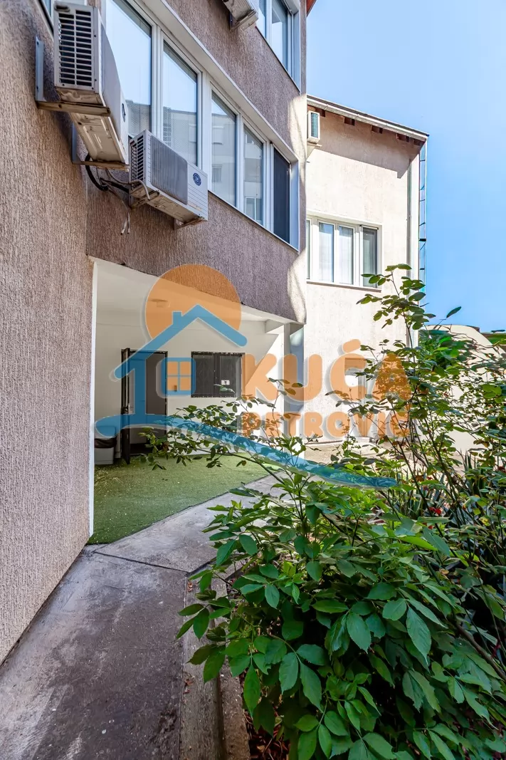 Lokal, 350 m2, Dom zdravlja, Todora Milovanovića ID: i-016399 23
