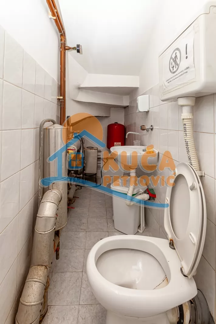 Lokal, 350 m2, Dom zdravlja, Todora Milovanovića ID: i-016399 24