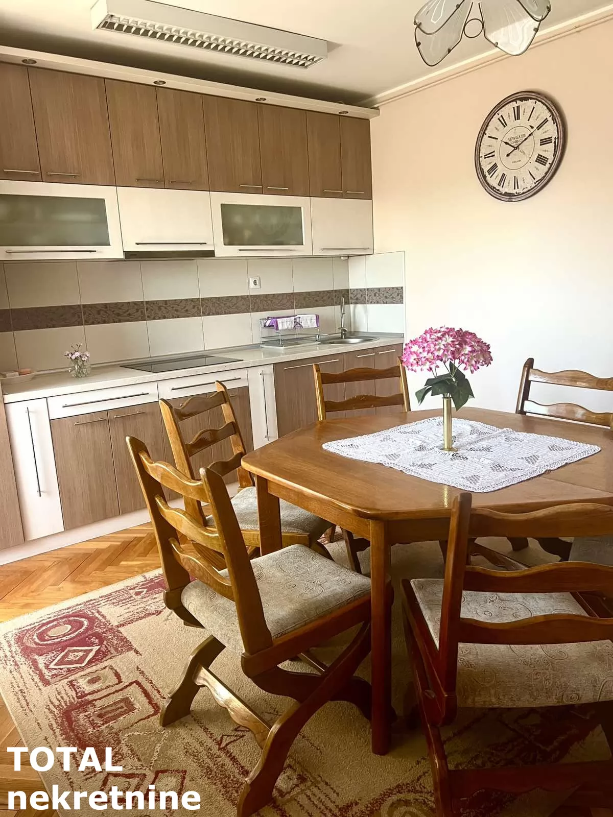Stan,NOVI SAD,NOVO NASELJE - SAVINA,kv: 100.00, € 180000, ID: 1102322 17