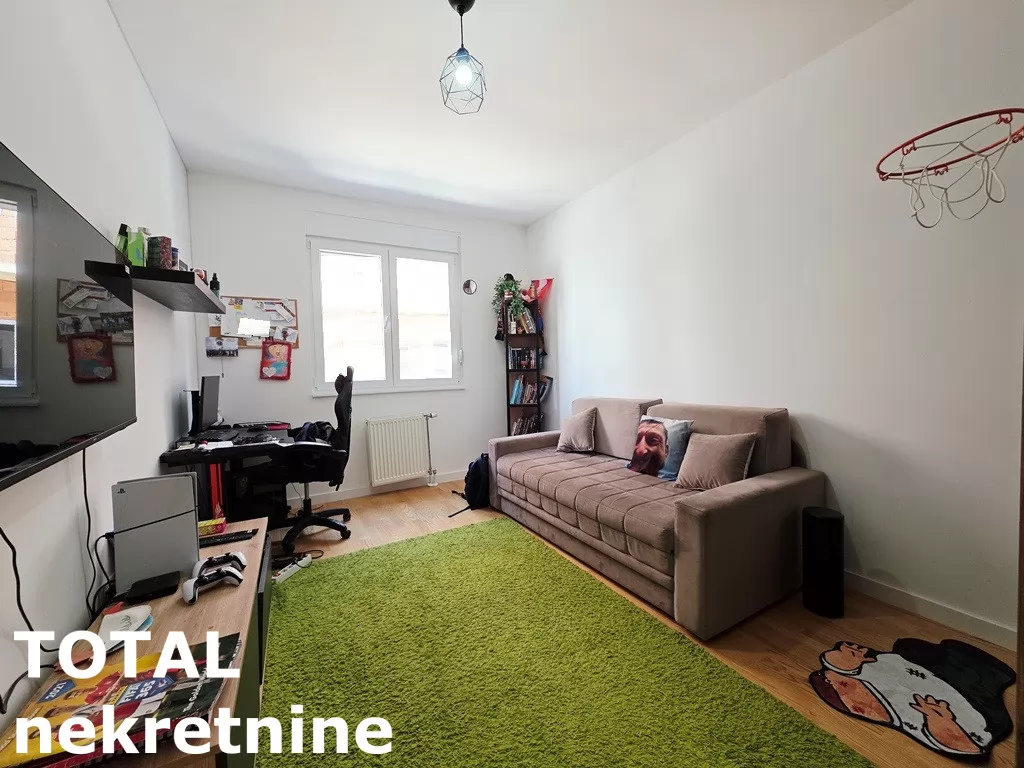 Stan,NOVI SAD,TELEP,kv: 73.00, € 210000, ID: 1102590 8