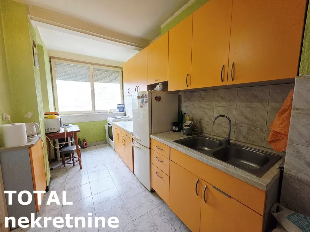 Stan,NOVI SAD,ZELEZNICKA STANICA,kv: 70.00, € 170000, ID: 1102458 9