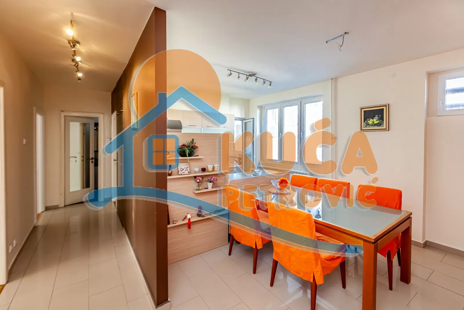 Trosoban stan, 105 m2, Centar, Obrenovićeva ID: p-016395 1