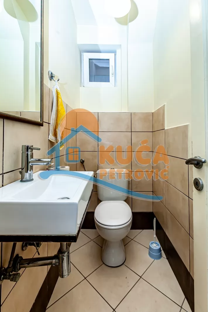 Trosoban stan, 105 m2, Centar, Obrenovićeva ID: p-016395 14