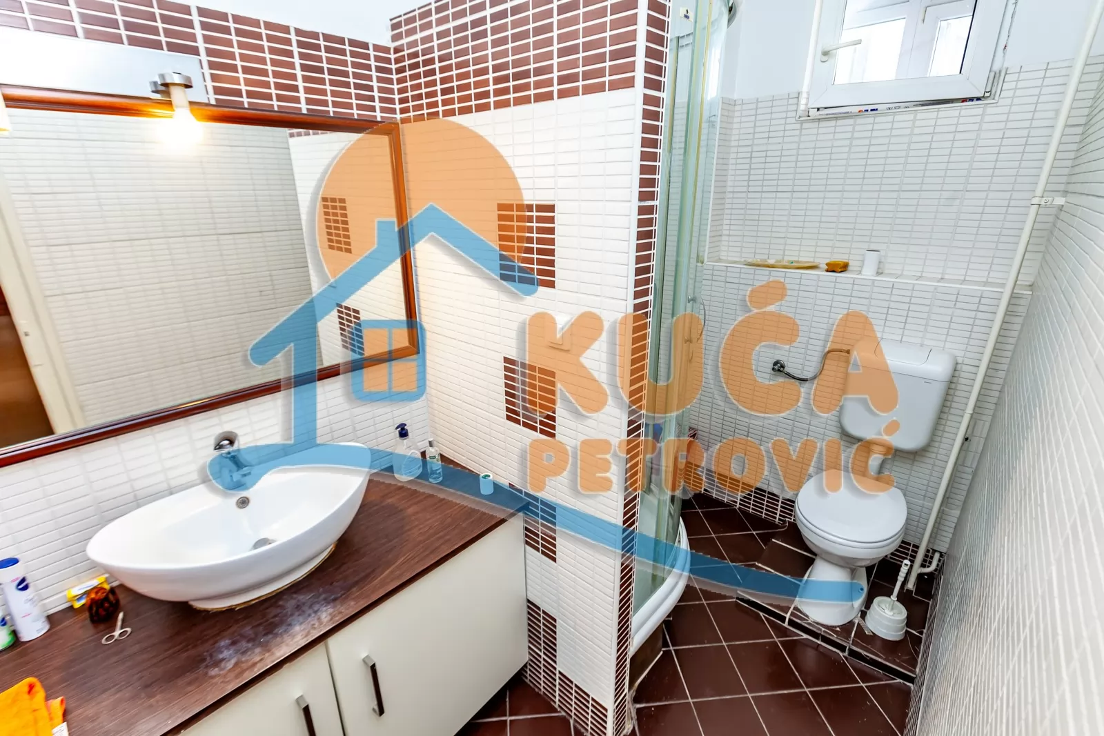 Trosoban stan, 105 m2, Centar, Obrenovićeva ID: p-016395 16