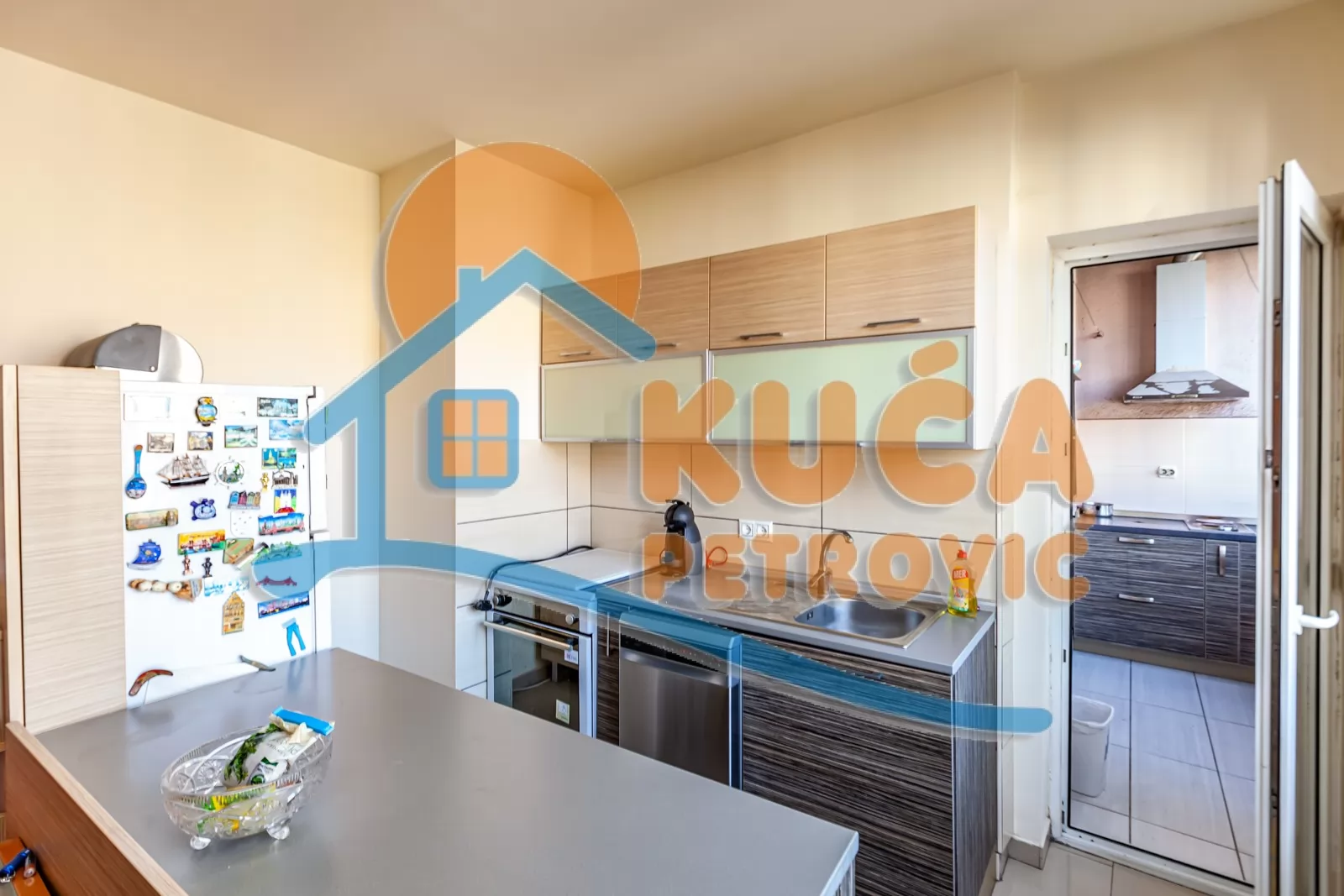 Trosoban stan, 105 m2, Centar, Obrenovićeva ID: p-016395 4